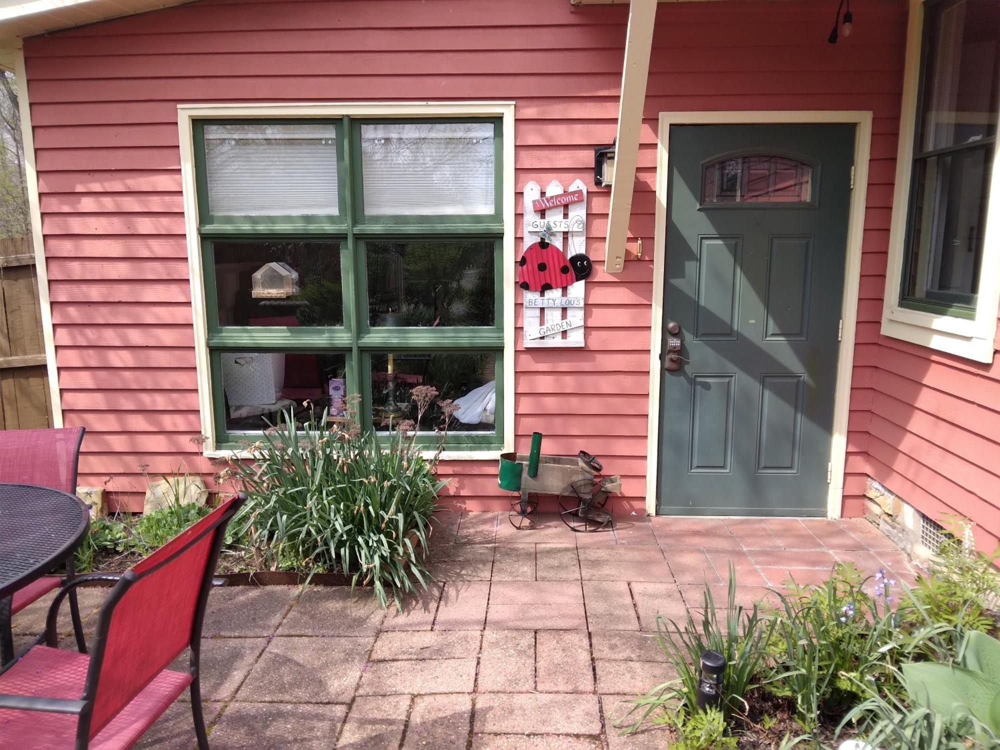 Betty Lous Garden Bed & Breakfast แนชวิลล์ ภายนอก รูปภาพ